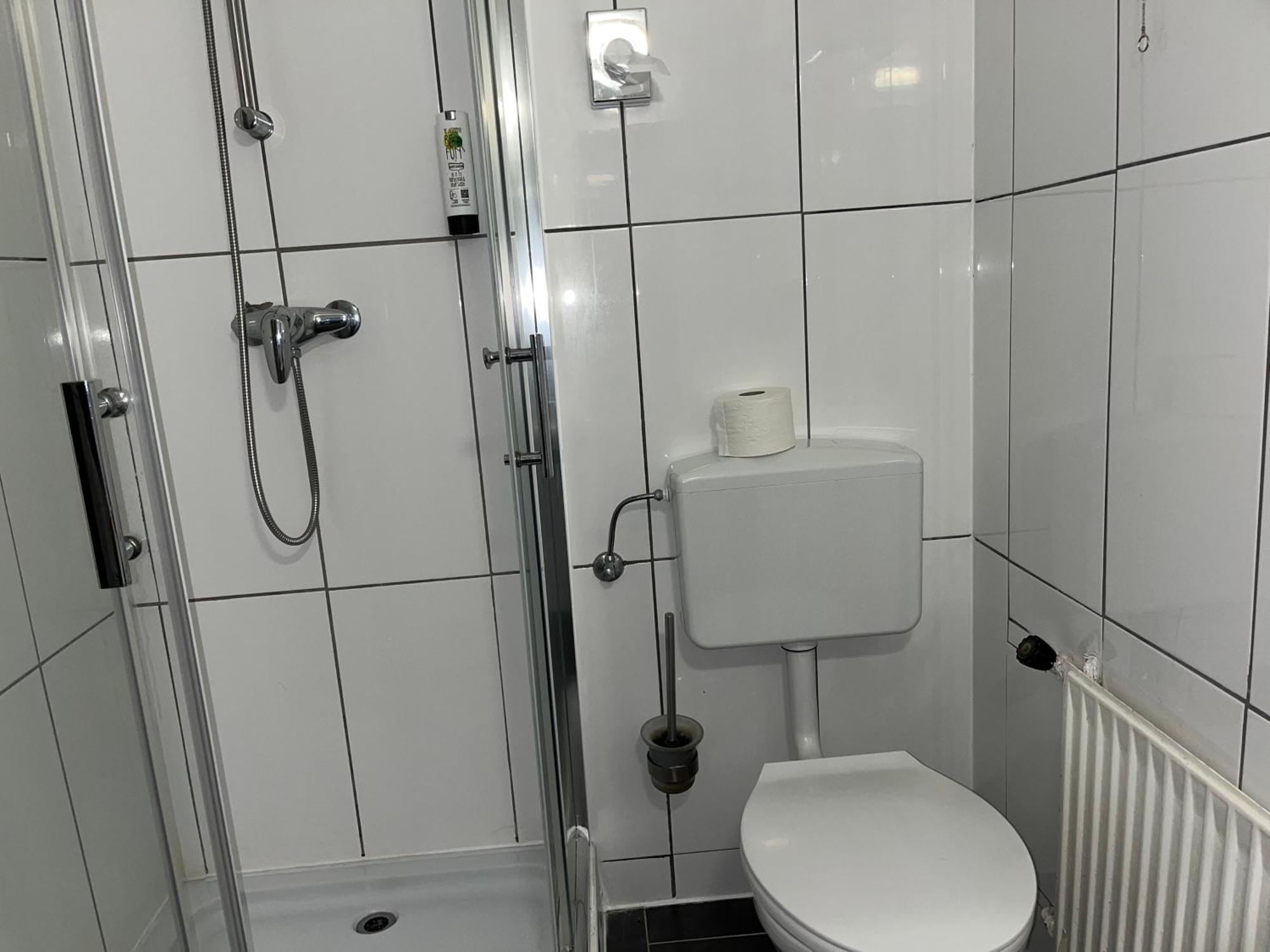 Hotel Filoxenia บุทยาดิงเงน ภายนอก รูปภาพ